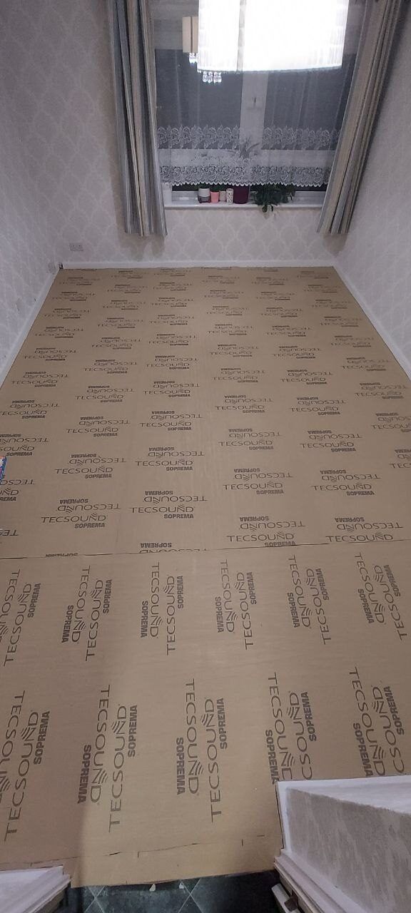 Same view with underlay laid up to the window